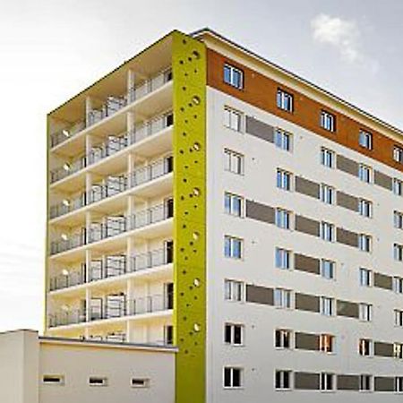 Moderny Apartman S Parkovanim Pressburg Exterior foto