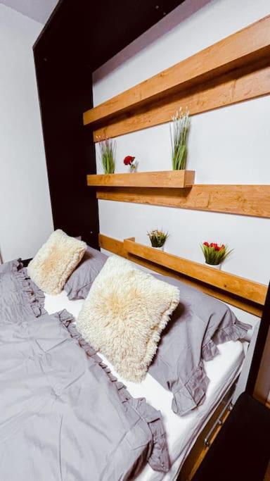 Moderny Apartman S Parkovanim Pressburg Exterior foto