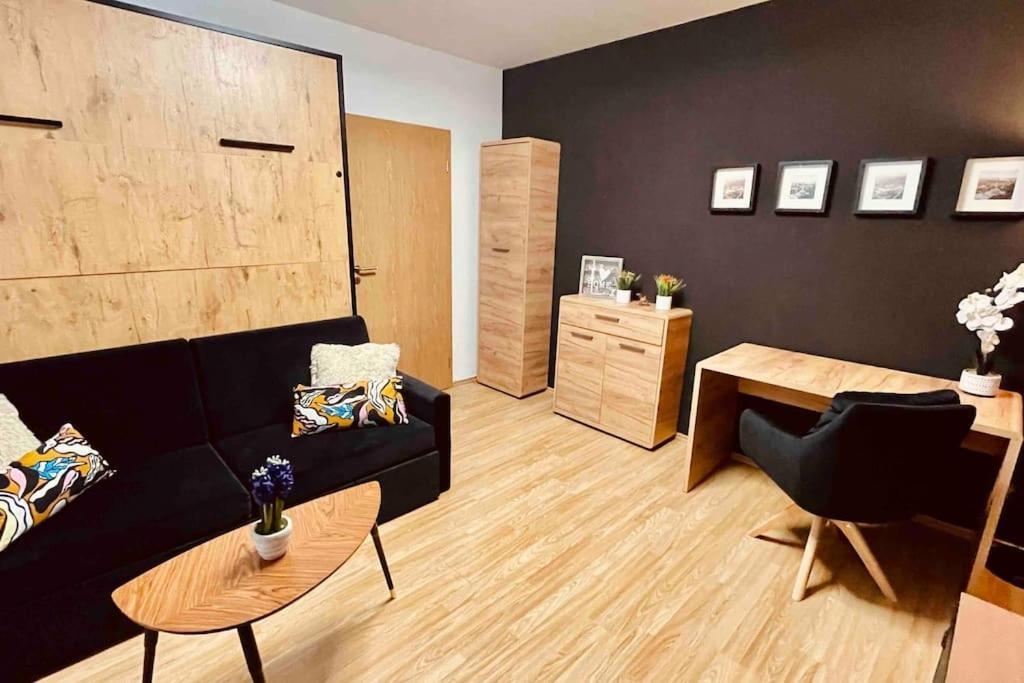 Moderny Apartman S Parkovanim Pressburg Exterior foto