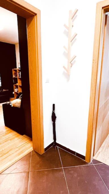 Moderny Apartman S Parkovanim Pressburg Exterior foto